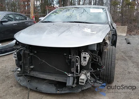 2015 Chrysler 200 S z USA, uszkodzony, nr VIN 1C3CCCBB9FN539947